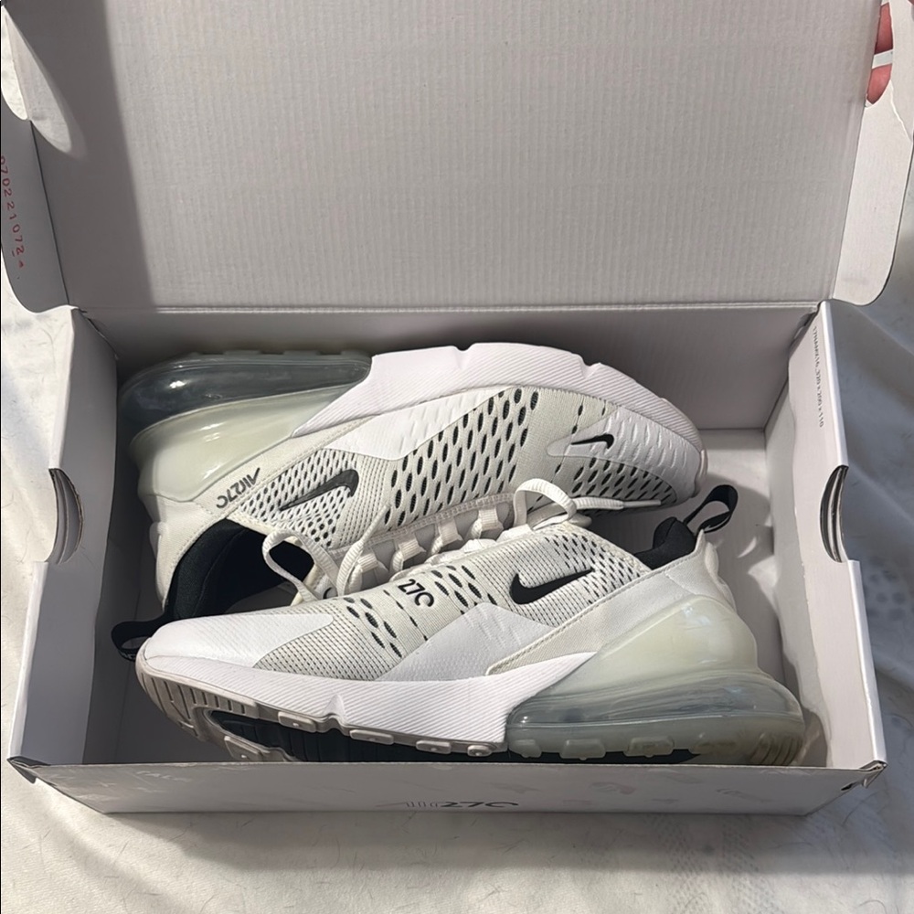 Nike Air Max 270 White and Black Womens size 9
